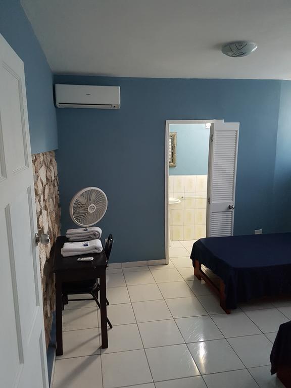 Trinity Lodge - Extended Stay Port-au-Prince Luaran gambar